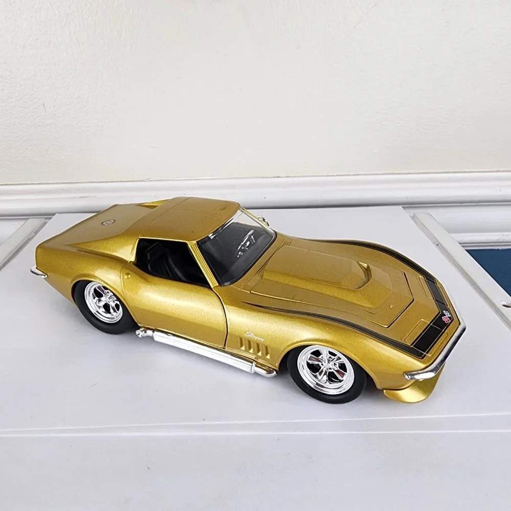 Jada Toys Corvette Stingray 1969 Scale 1/24 Diecast Car